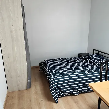Studio Independant Avec Jardin Au Calme Neuilly-Plaisance Exterior foto